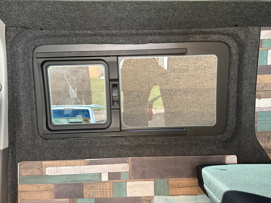 2024 VW TRANSPORTER TDI340 LWB T6.1 - MOJAVE BEIGE - [NEAR NEW]