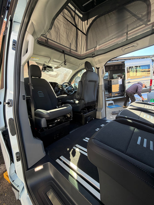 MY26 TOURNEO 5-8 SEAT LUXURY ACTIVE POP-TOP CAMPER - FROZEN WHITE [NEW]