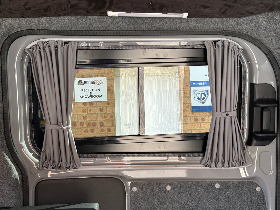 Sliding Window  FRONT LEFT - VW T7 Transporter / Ford Transit Custom V710