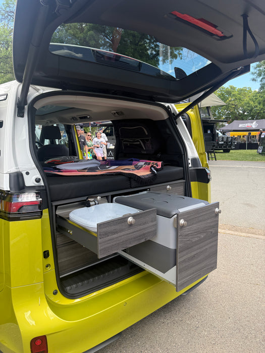 2025 VOLKSWAGEN ID BUZZ PRO LWB CANDY WHITE/POMELO YELLOW