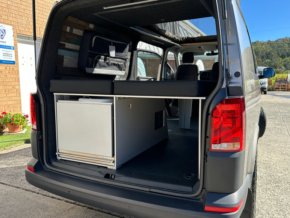 2024 VW TRANSPORTER TDI340 LWB T6.1 - MOJAVE BEIGE - [NEAR NEW]