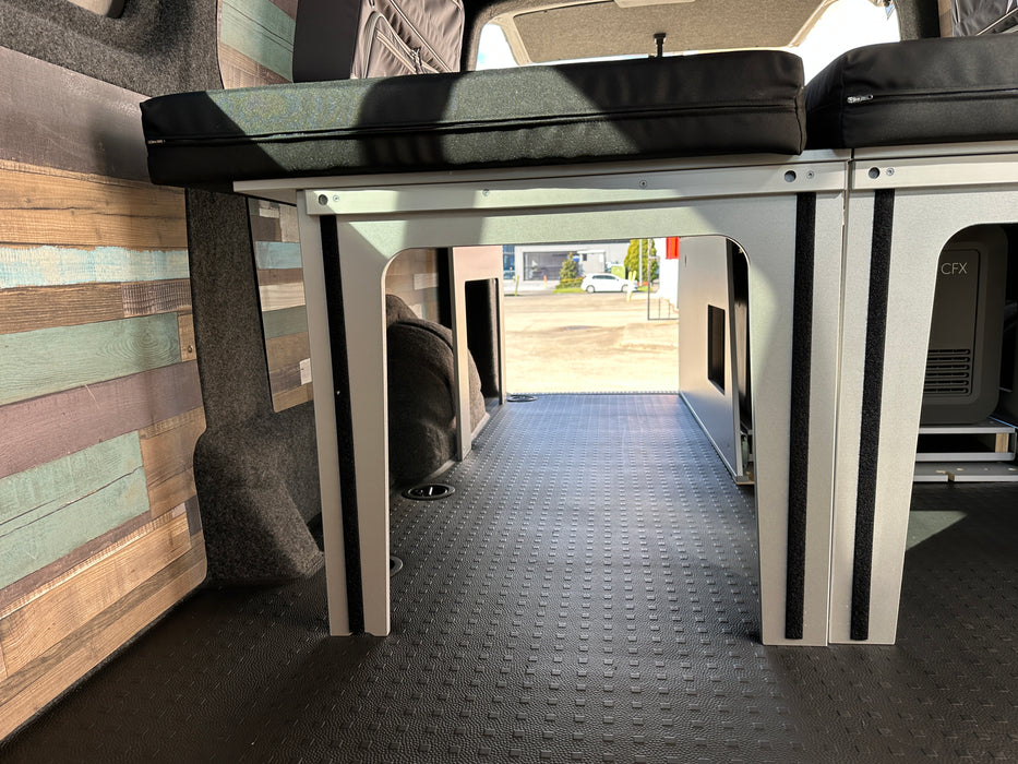 2024 VW TRANSPORTER TDI340 LWB T6.1 - MOJAVE BEIGE - [NEAR NEW]