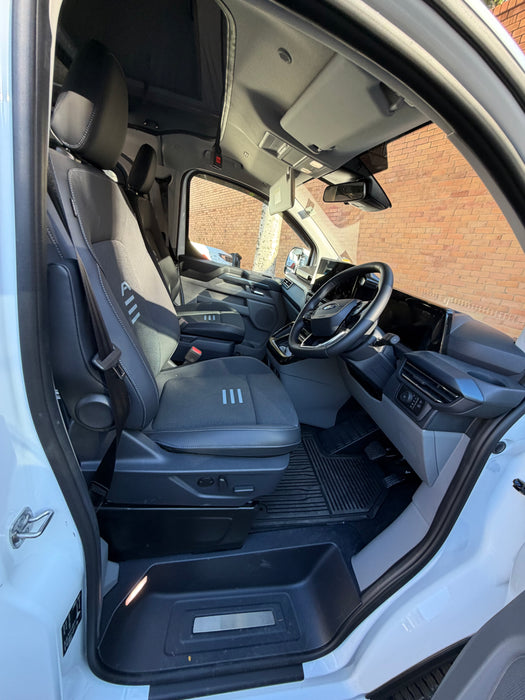 MY26 TOURNEO 5-8 SEAT LUXURY ACTIVE POP-TOP CAMPER - FROZEN WHITE [NEW]