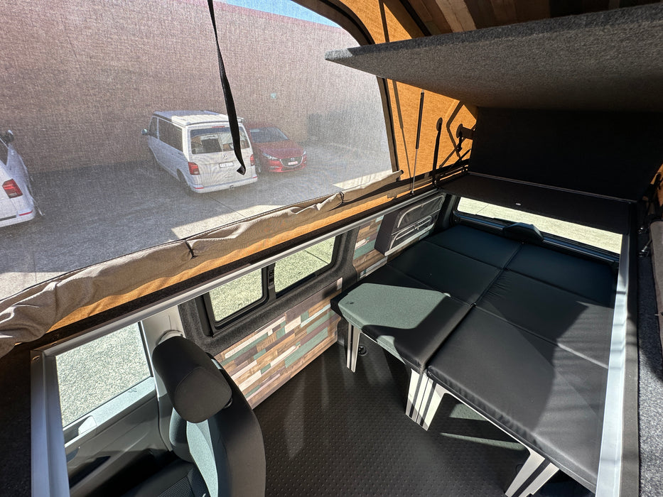 2024 VW TRANSPORTER TDI340 LWB T6.1 - MOJAVE BEIGE - [NEAR NEW]