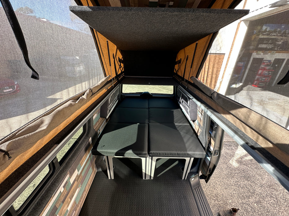 2024 VW TRANSPORTER TDI340 LWB T6.1 - MOJAVE BEIGE - [NEAR NEW]