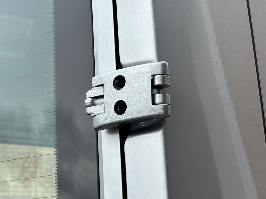 2025 4MOTION VOLKSWAGEN CRAFTER TDI410 MWB 3.88t - OYSTER SILVER METALLIC [NEW]