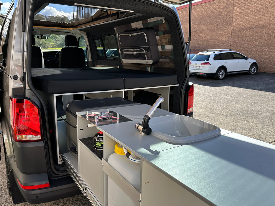 2024 VW TRANSPORTER TDI340 LWB T6.1 - MOJAVE BEIGE - [NEAR NEW]