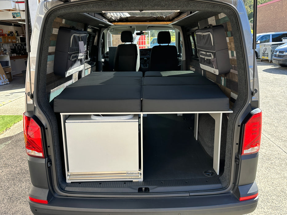 2024 VW TRANSPORTER TDI340 LWB T6.1 - MOJAVE BEIGE - [NEAR NEW]