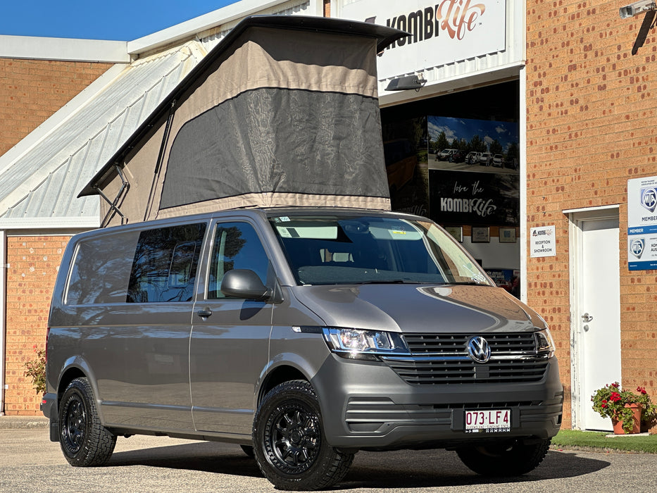 2024 VW TRANSPORTER TDI340 LWB MOJAVE BEIGE [NEAR NEW