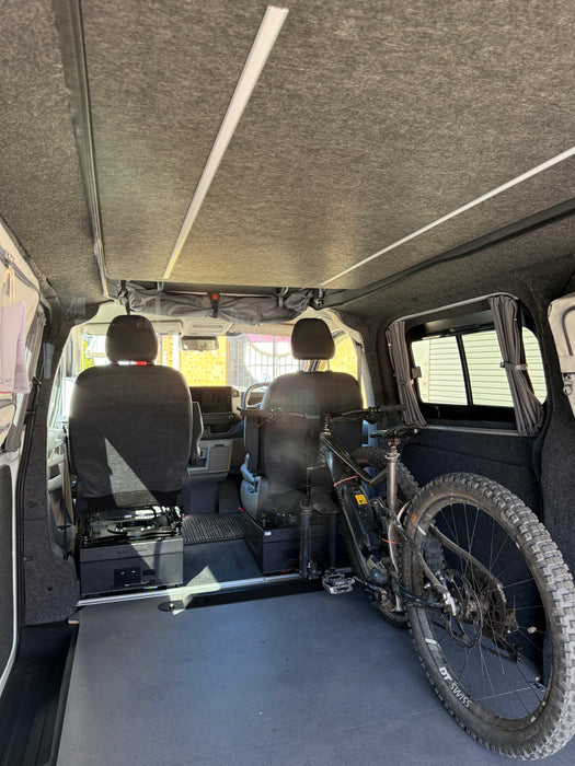 2026 TRANSIT CUSTOM TRAIL 320L 2.0D AWD (New)