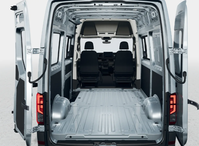 2025 VW CRAFTER 35 TDI410 MWB 4MOTION 3.88t - OYSTER SILVER - [NEW]