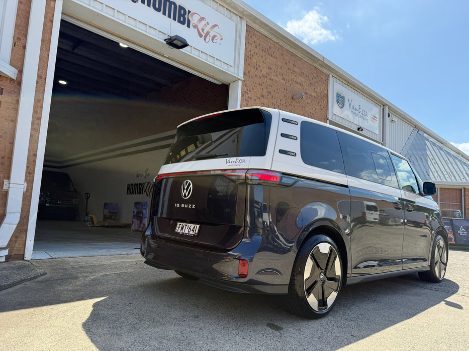 2025 VOLKSWAGEN ID BUZZ PRO LWB CANDY WHITE/STARLIGHT BLUE METALLIC