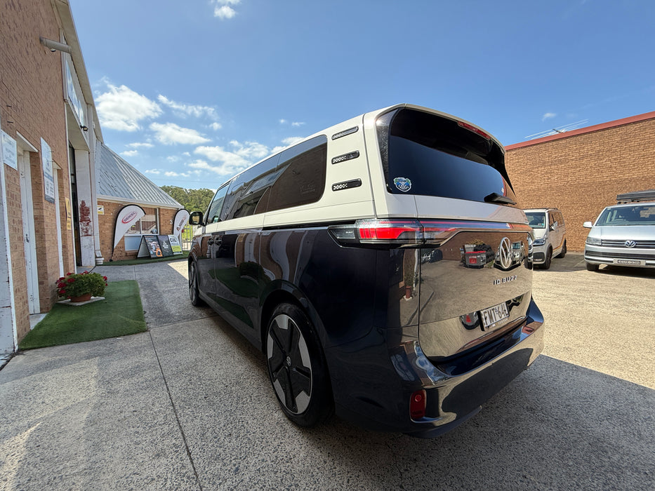 2025 VOLKSWAGEN ID BUZZ PRO LWB CANDY WHITE/STARLIGHT BLUE METALLIC