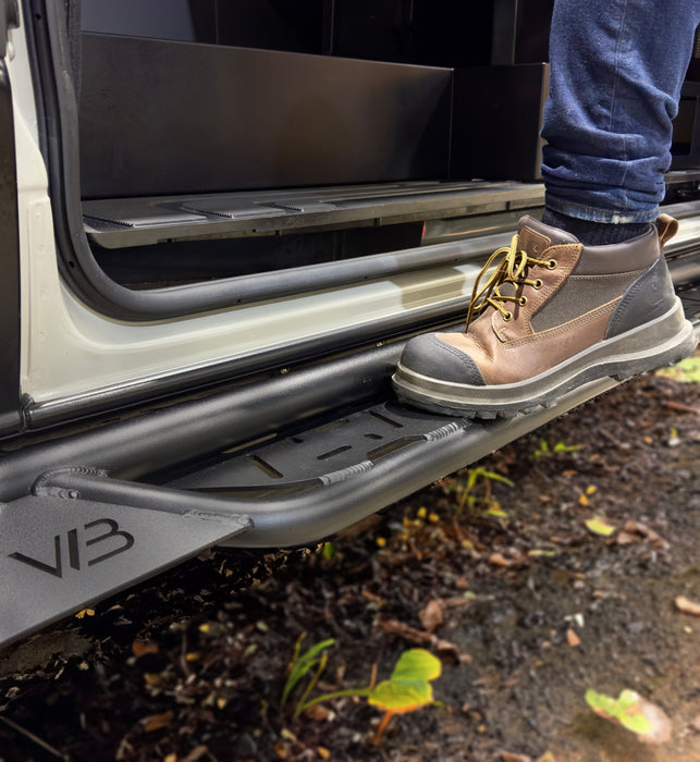 Side Step - Driver Short, Passenger Full (MWB/LWB)