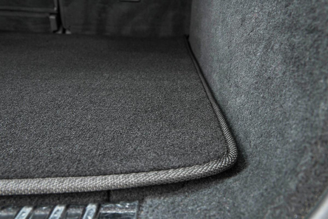 KombiLife Classic Carpet Boot Liner For ID. Buzz SWB (5 Seater)