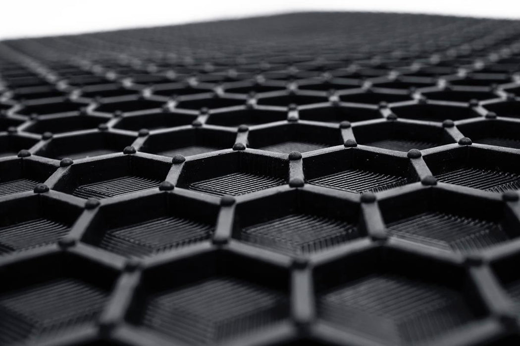 KombiLife Heavy-Duty Rubber Boot Liner For VW T7 Multivan