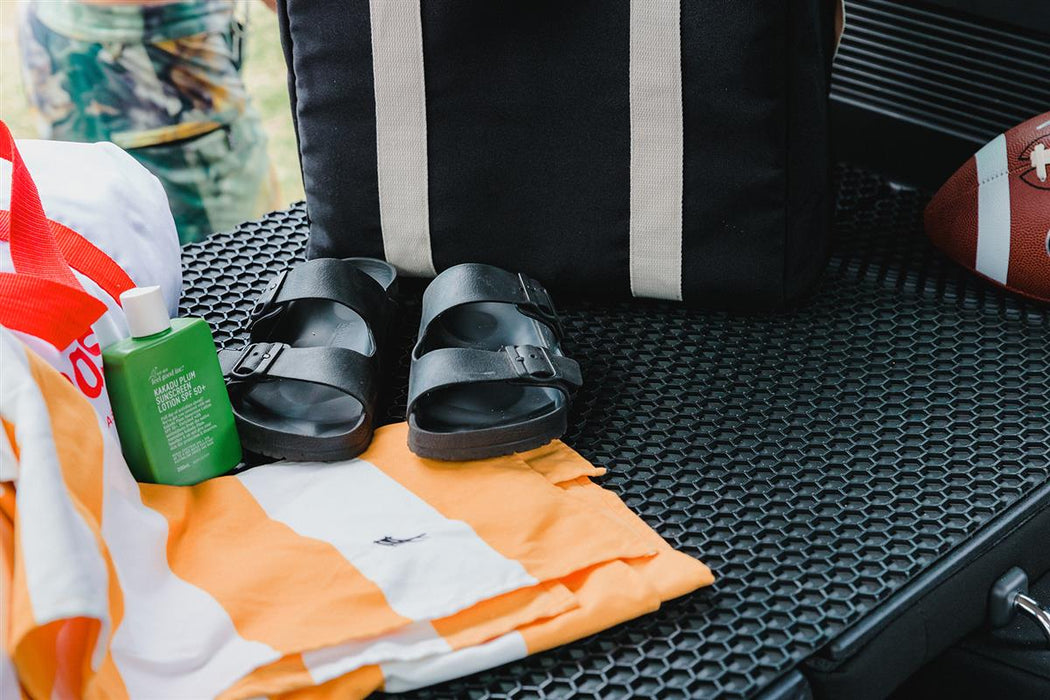 KombiLife Heavy-Duty Rubber Boot Liner For VW T7 Multivan