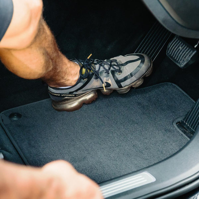 KombiLife Premium Carpet Car Mats For VW T7 Multivan – Fronts Only