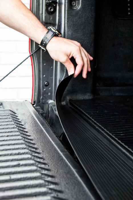 KombiLife Universal Tailgate Gap Stop Cover