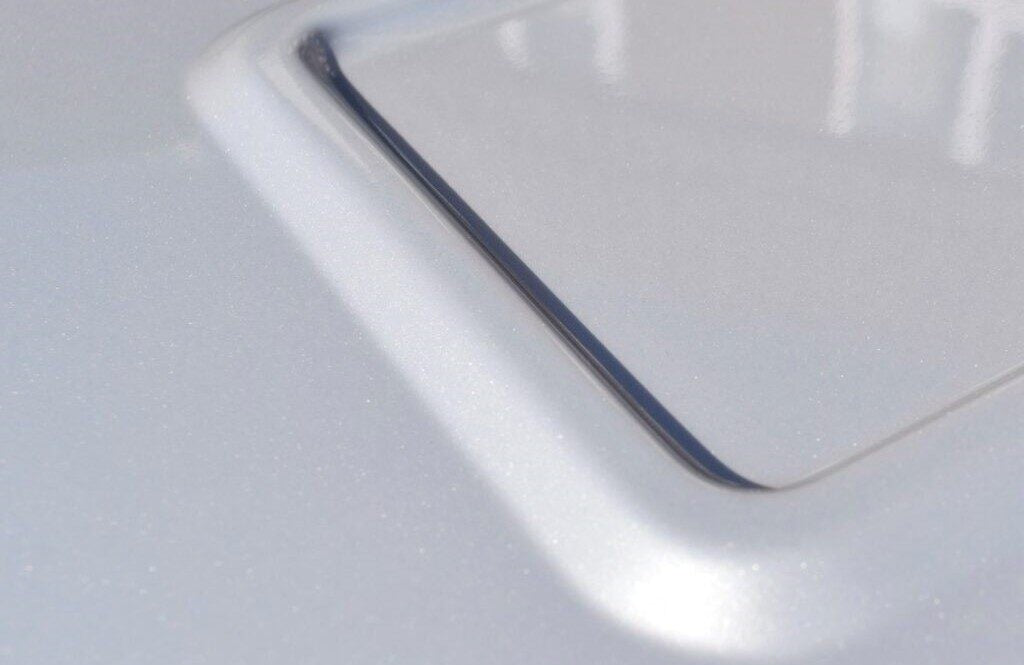 Colour swatch: Silver