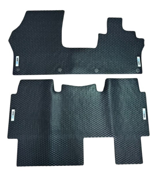 KombiLife Heavy–Duty Rubber Floor Mats For ID Buzz SWB (5 Seater) – Full Set