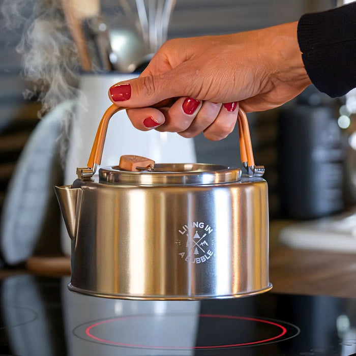 Living in a Bubble Kettle with Strainer