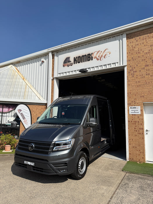 2026 VW CRAFTER 4MOTION TDI410 MWB 3.88t - INDIUM GREY METALLIC [NEW]