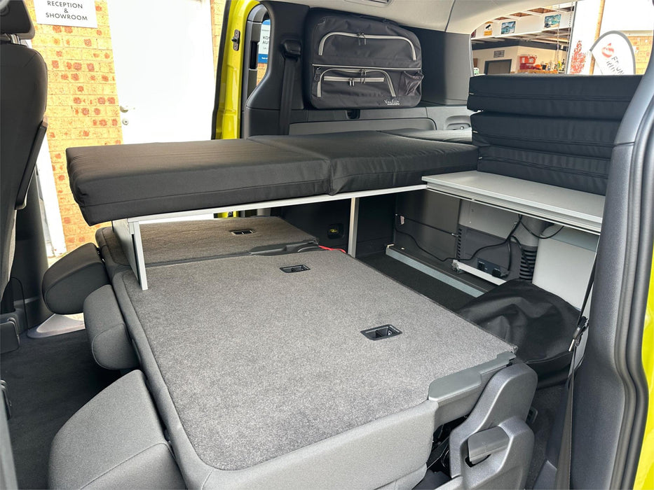 vw id buzz camper 2025 VOLKSWAGEN ID BUZZ PRO SWB CANDY WHITE/POMELO YELLOW CAMPER