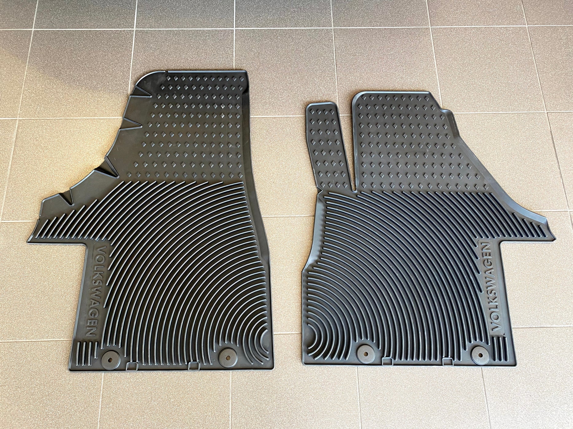Rubber Floor Mats (Genuine) for VW Multivan / California / Caravelle T6