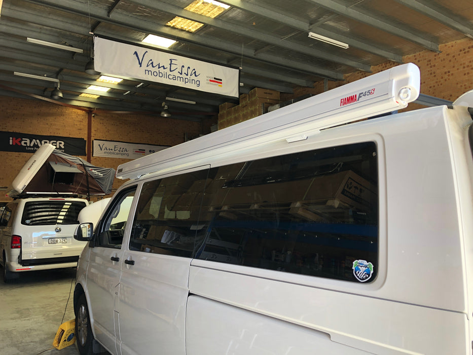 Fiamma F45s 3.0m wind-out Cassette Awning for SWB/LWB Multivan, Transporter, & Caravelle