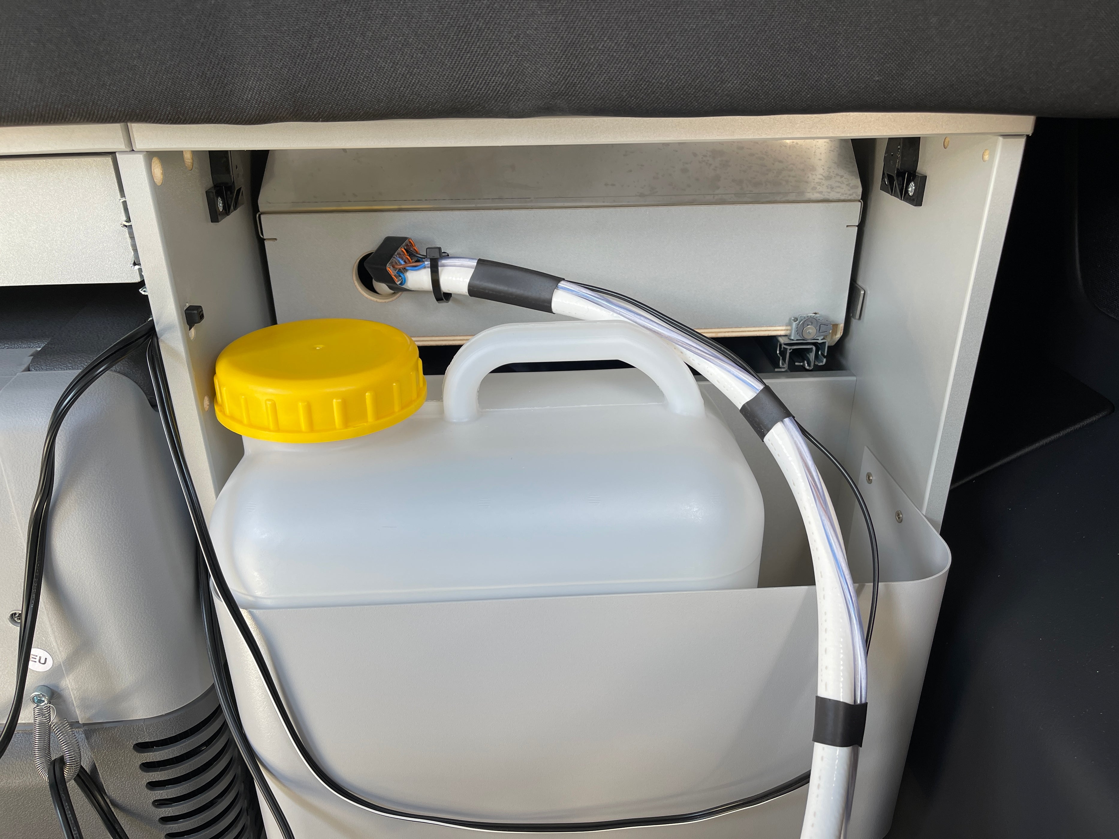 Water Tank Replacement Lid — KombiLife Australia