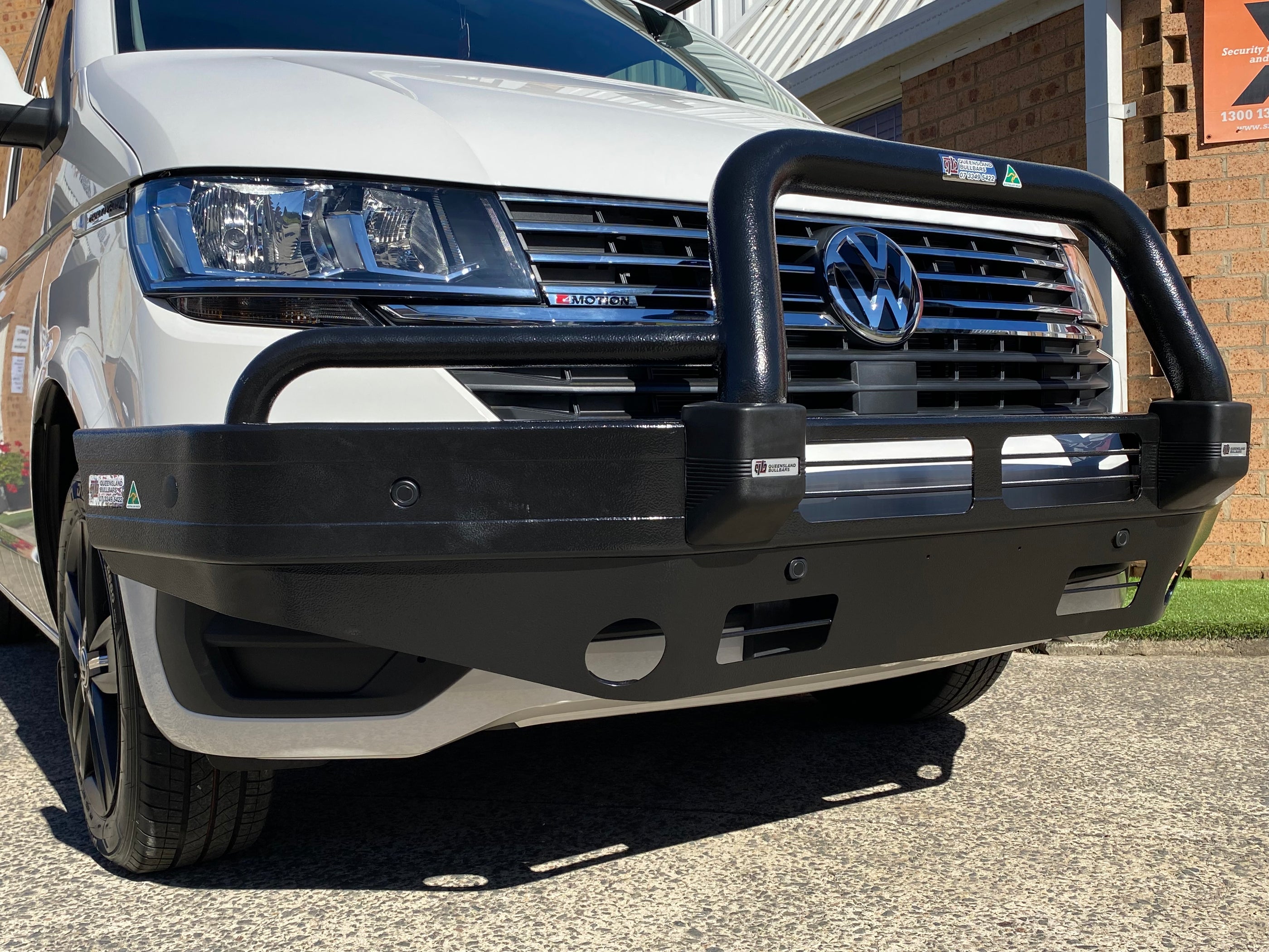 BLIC 6-Piece Front Bumper Set For VW T5 Multivan/Transporter – No Fog Lights, Black/Dark Grey
